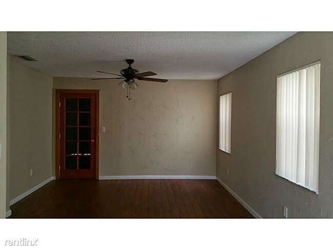 Building Photo - 1238 NW 170th Ave