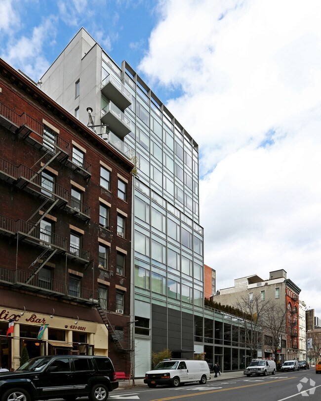 Primary Photo - 350 W Broadway