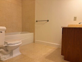 Building Photo - 10-12 Vernon St