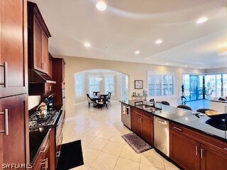 Foto del edificio - 2547 Marquesa Royale Ln