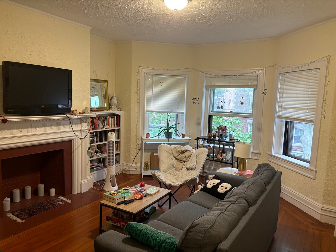 Foto principal - 6 Beals St