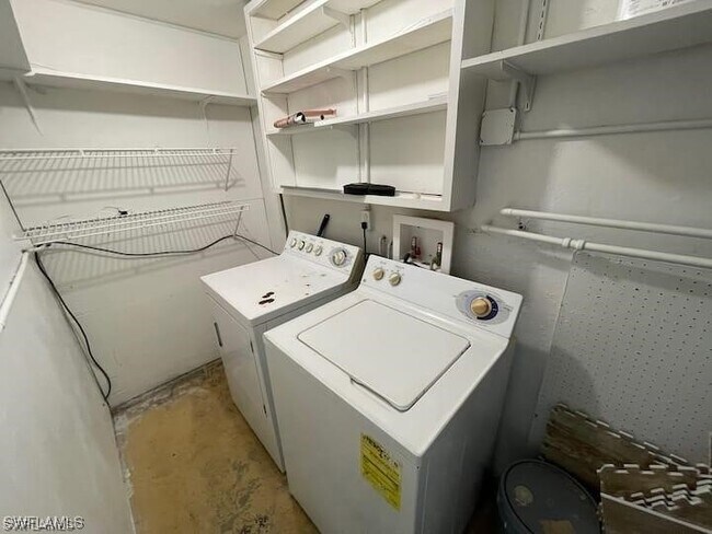 Foto del edificio - 4926 Vincennes St