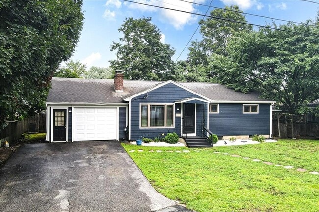 Building Photo - 123 Lockhaven Rd