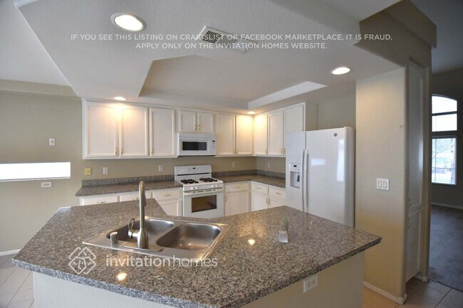 Foto del edificio - 8664 Raindrop Canyon Ave