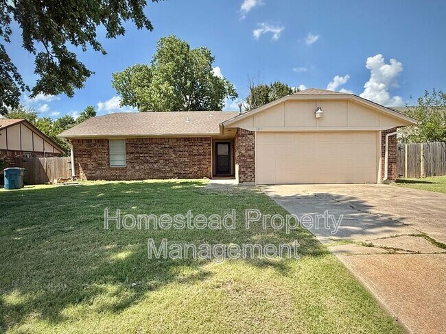 Photo - 5813 SE 10th St House