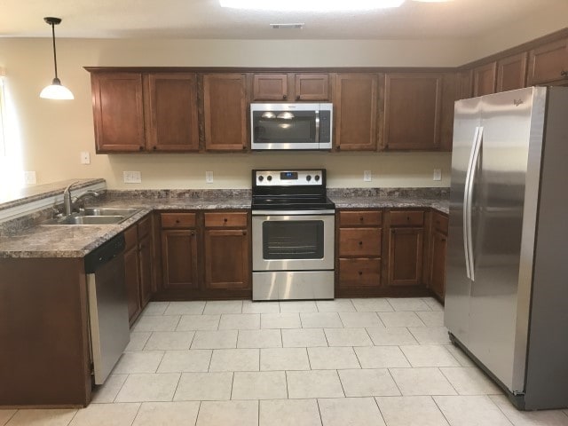 Building Photo - 501 Dresler Rd