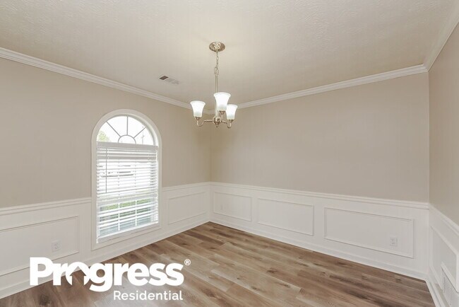 Foto del edificio - 1514 Snow Hill Dr