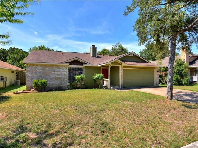 Building Photo - 802 Primrose Ln