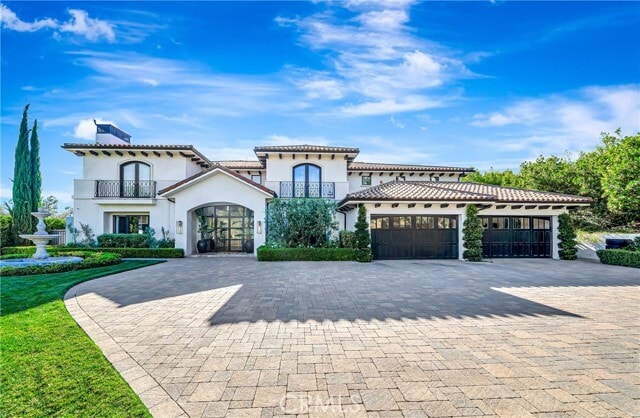 Foto del edificio - 2037 Delphine Ln