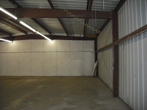 Building Photo - 2802 N Ventura Ave