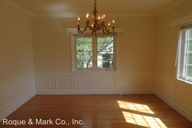 Building Photo - 10974 Strathmore Dr
