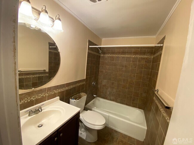 Foto del edificio - 323 Gill Ln