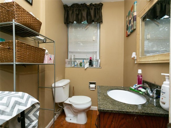 Foto del edificio - 2843 Miami St