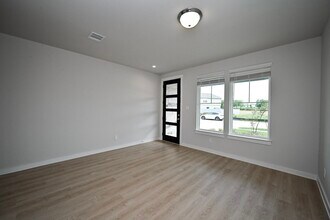 Building Photo - 33019 School Hl Rd