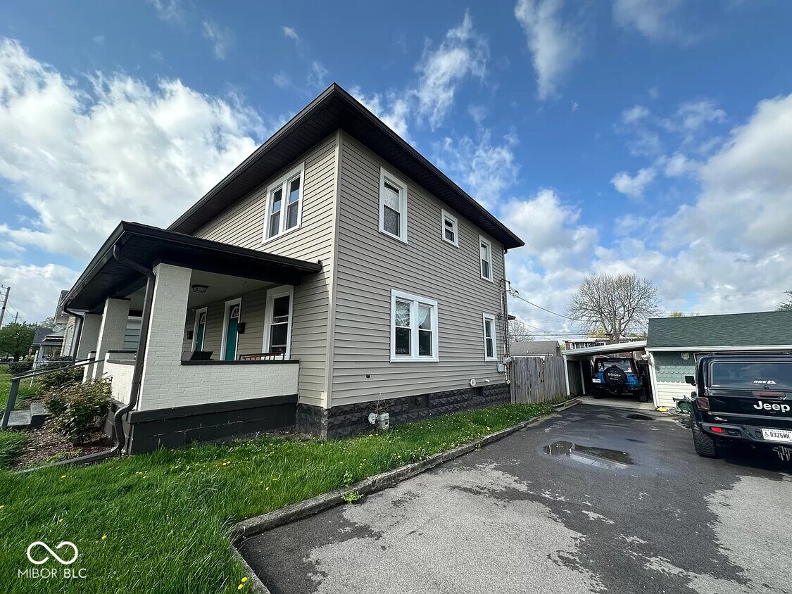 Building Photo - 152 S 9th Ave