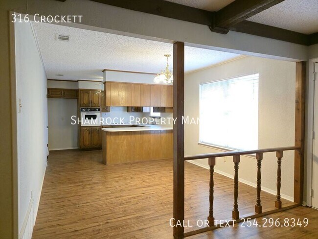 Foto del edificio - Hewitt 3-Bedroom