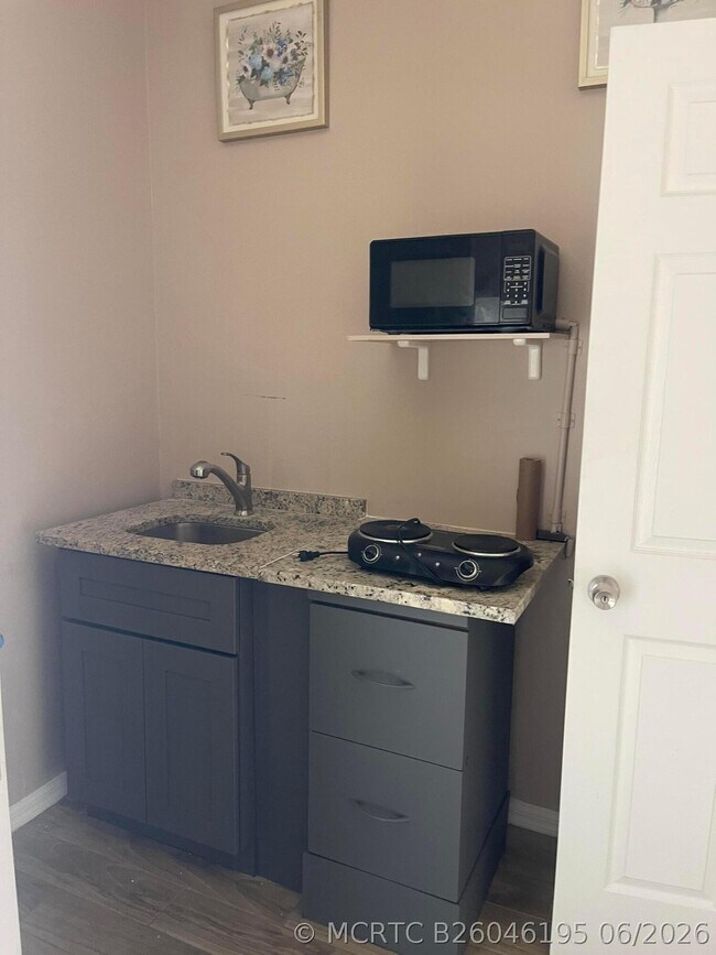 Foto del edificio - 4581 SW Floral St