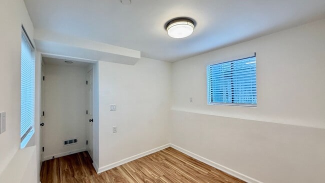 Building Photo - LT11MAIN