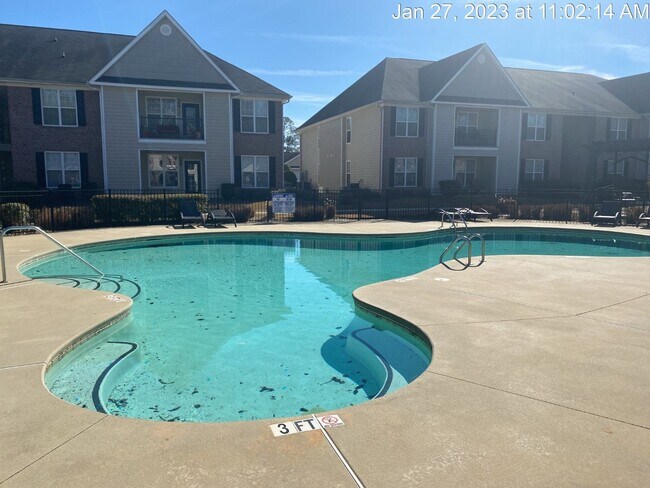 Foto del edificio - 2525 McArthur Landing Cir