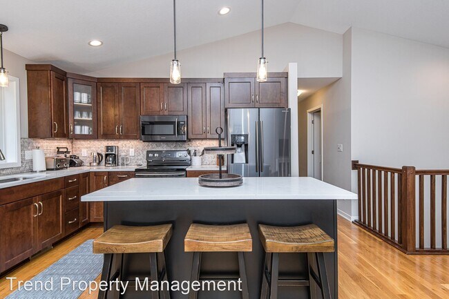 Foto del edificio - 4 br, 3 bath House - 3367 Ridgeline Dr. SE