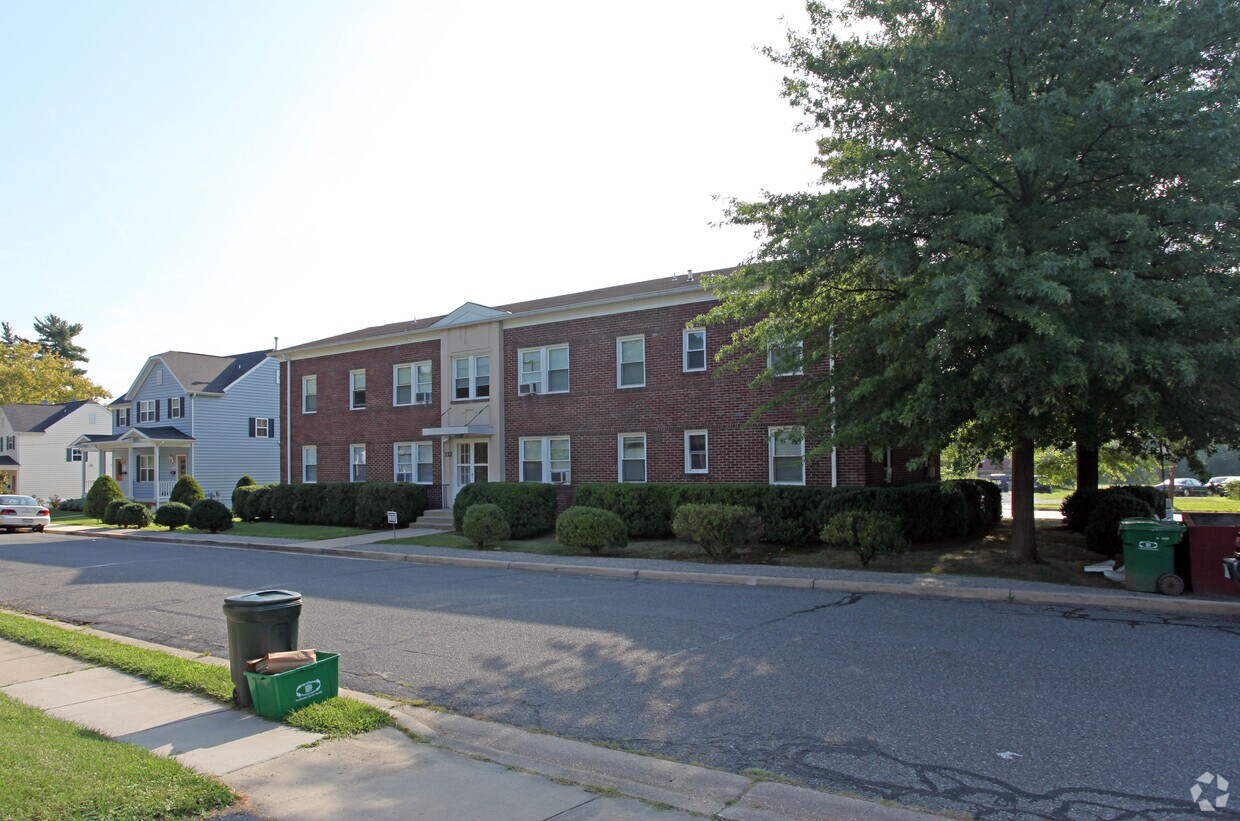 Primary Photo - 332 11th St