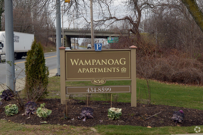 Foto del edificio - Wampanoag Village Apartments