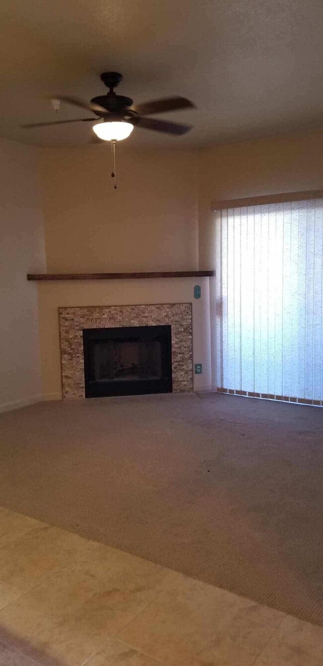 Building Photo - 1650 Smoketree Ave S