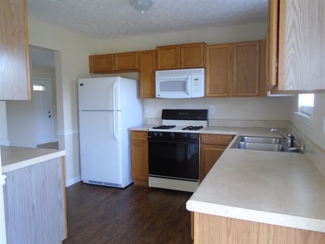 Building Photo - 161 Fern Court