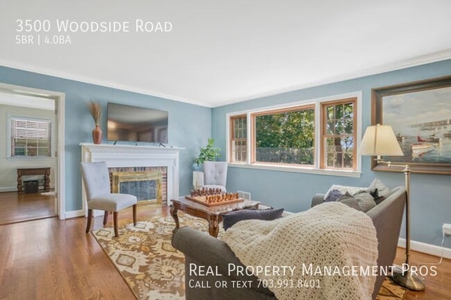 Building Photo - RARLEY AVAILABLE WILTON WOODS ESTATE - 5 B...