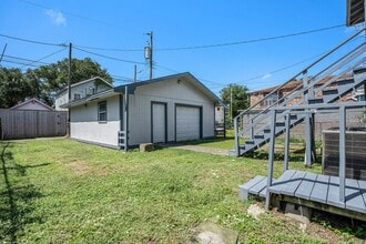 Building Photo - 3309 Ursuline St