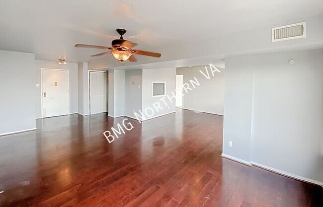 Foto del edificio - 5340 Holmes Run Pkwy