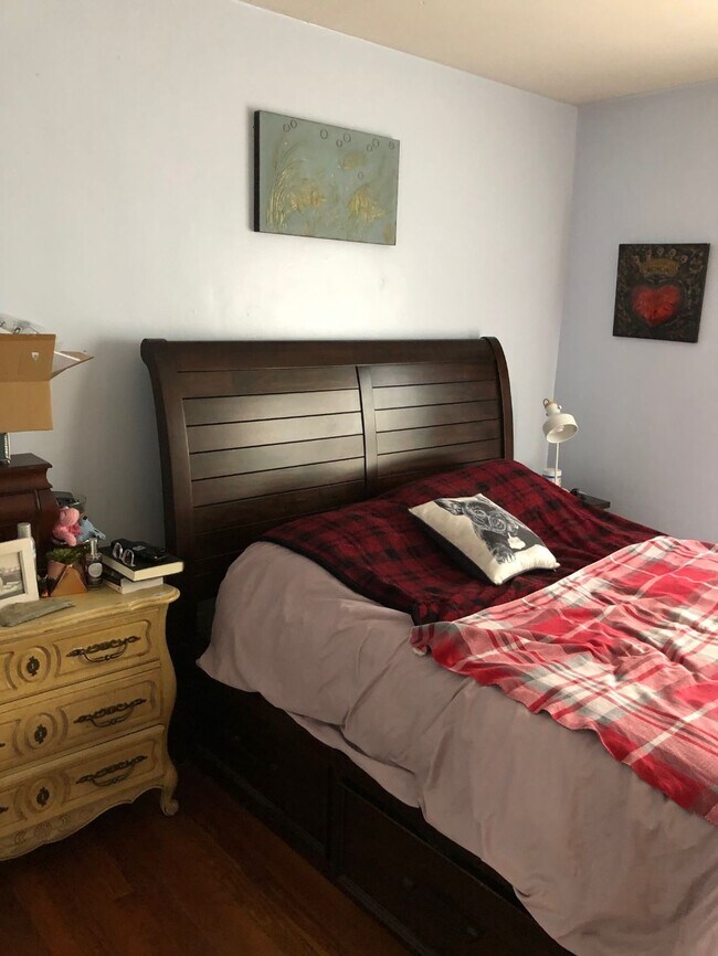 Foto del edificio - 43 Nichols Ave