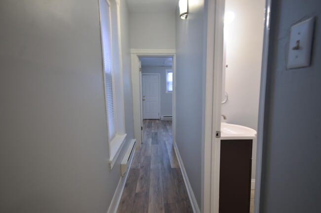 Building Photo - 5333 W Girard Ave