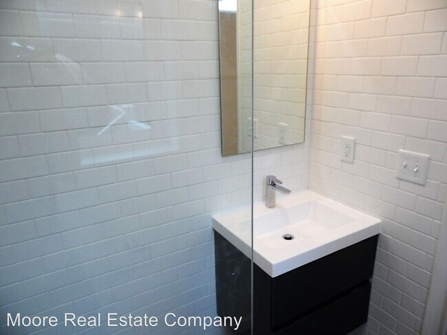 Foto del edificio - 1 br, 1 bath Apartment - 614 Madison