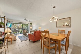 Building Photo - 1055 Forest Lakes Dr