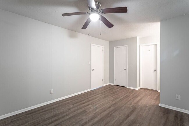 Foto del edificio - 113 Goodson Ave