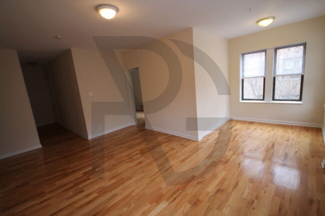 Building Photo - 3721 N Pine Grove Ave