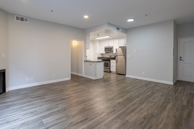 Foto del interior - 7057 Lanewood Ave