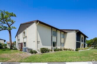 Building Photo - 3531 Pine Needle Dr