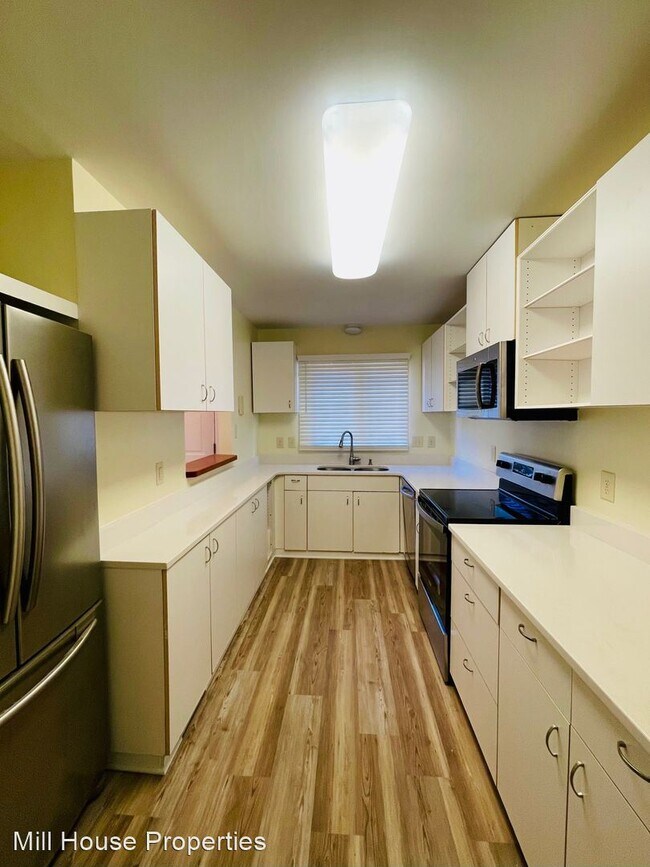 Foto del edificio - 3 br, 3 bath House - 107 Essex Drive