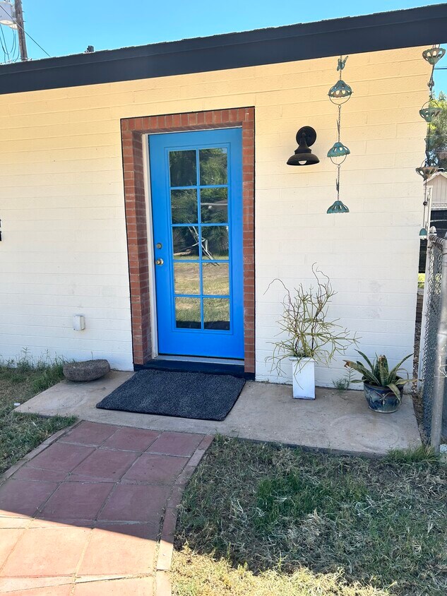 Primary Photo - 7516 N 59th Dr