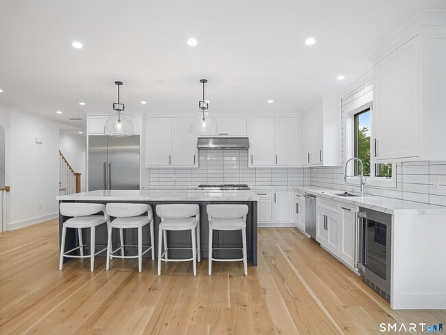 Foto del edificio - 345 Reef Rd