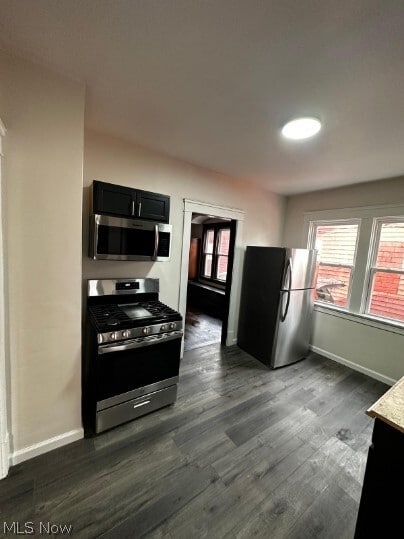 Foto del edificio - 10601 Almira Ave