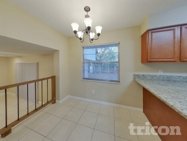 Foto del edificio - 842 Benchwood Ct