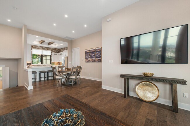 Foto del edificio - 409 Rose Branch Way