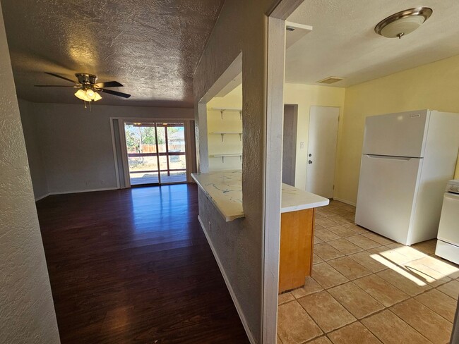 Building Photo - 1509 Cuba Ave