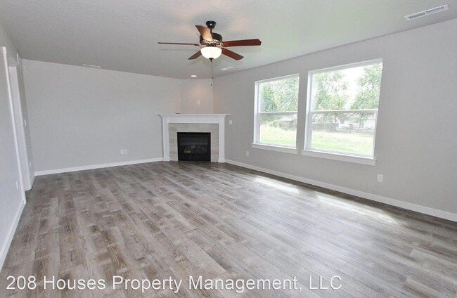 Building Photo - 1465 W Tumble Creek Dr