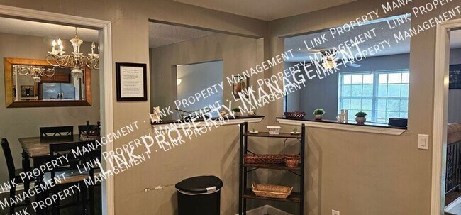 Foto del edificio - 2433 Meade Cir