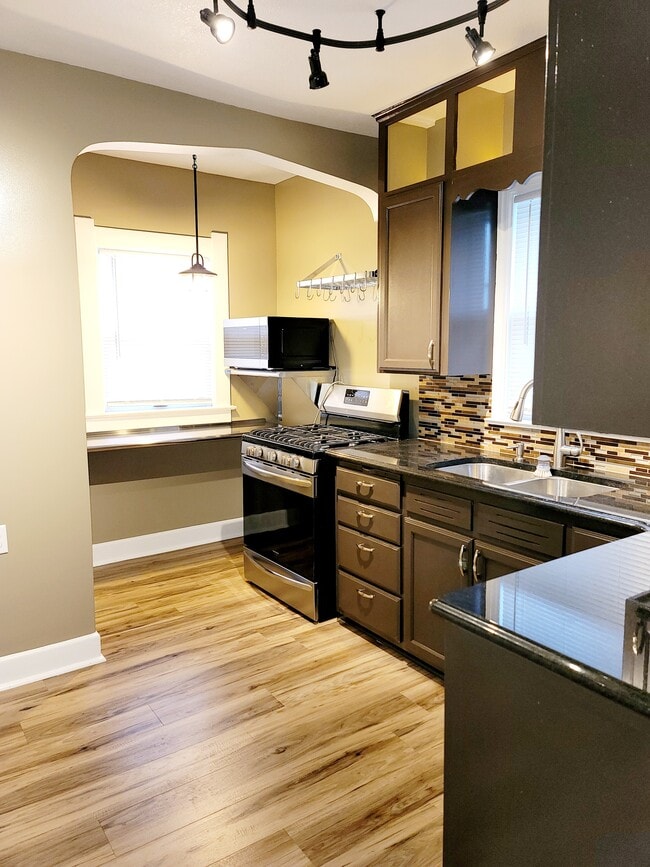 Kitchen - 4140 Westway St
