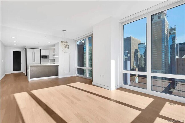 Foto del edificio - 247 W 46th St
